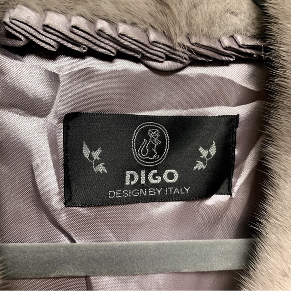 Italy Made Marten Coat M size - Picture 10 of 10